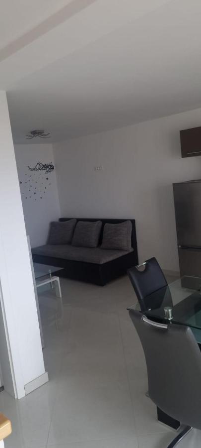 Apartmani Lanterna Krk Town Luaran gambar
