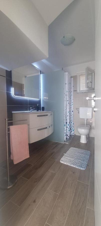 Apartmani Lanterna Krk Town Luaran gambar